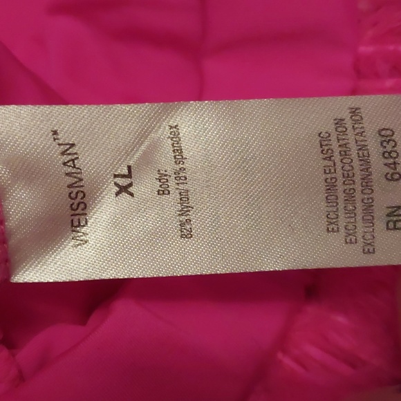 Pink feather party shorts (looks like a skirt!) - Picture 4 of 5